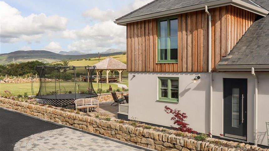 UK & Ireland Cottages - App Exclusive - £30 discount