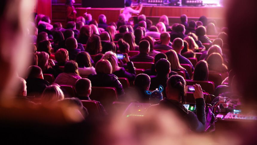 Theatre & Comedy Tickets - Free and discounted Theatre & Comedy tickets for Teachers