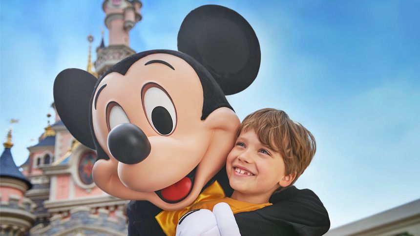 Disneyland® Paris Tickets - 8% Teachers discount with Tiqets