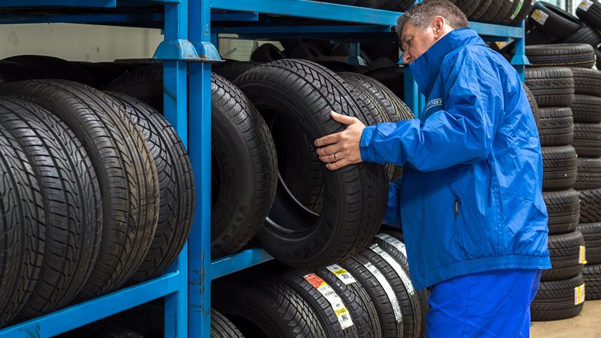 Just Tyres - £6 off tyres for Teachers